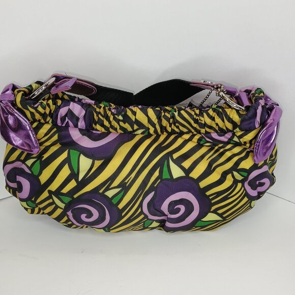 EUC Betsey Johnson Betseyville Shoulder Handbag - Picture 3 of 4